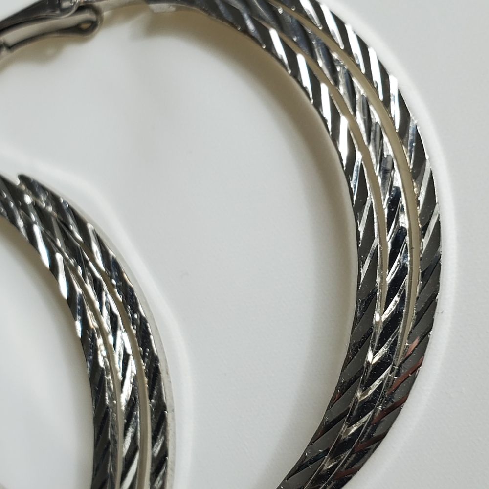 silver Earrings - Picture 2 of 2